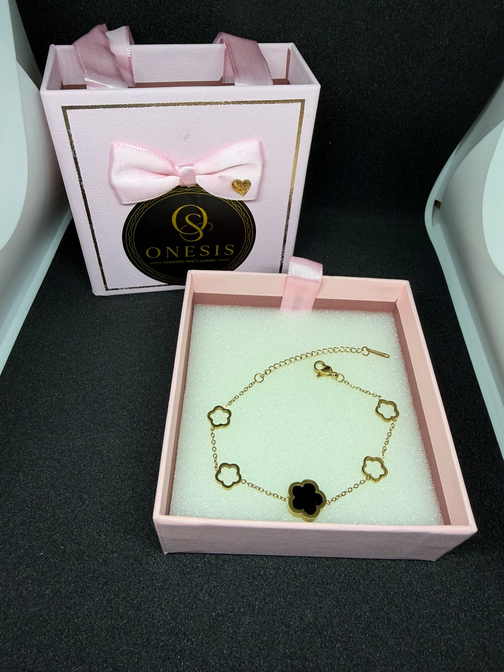 ✨ Brățară Reversibilă „Duo Clover” – Oțel Placat cu Aur 18K (Onix Negru / Sidef Alb)