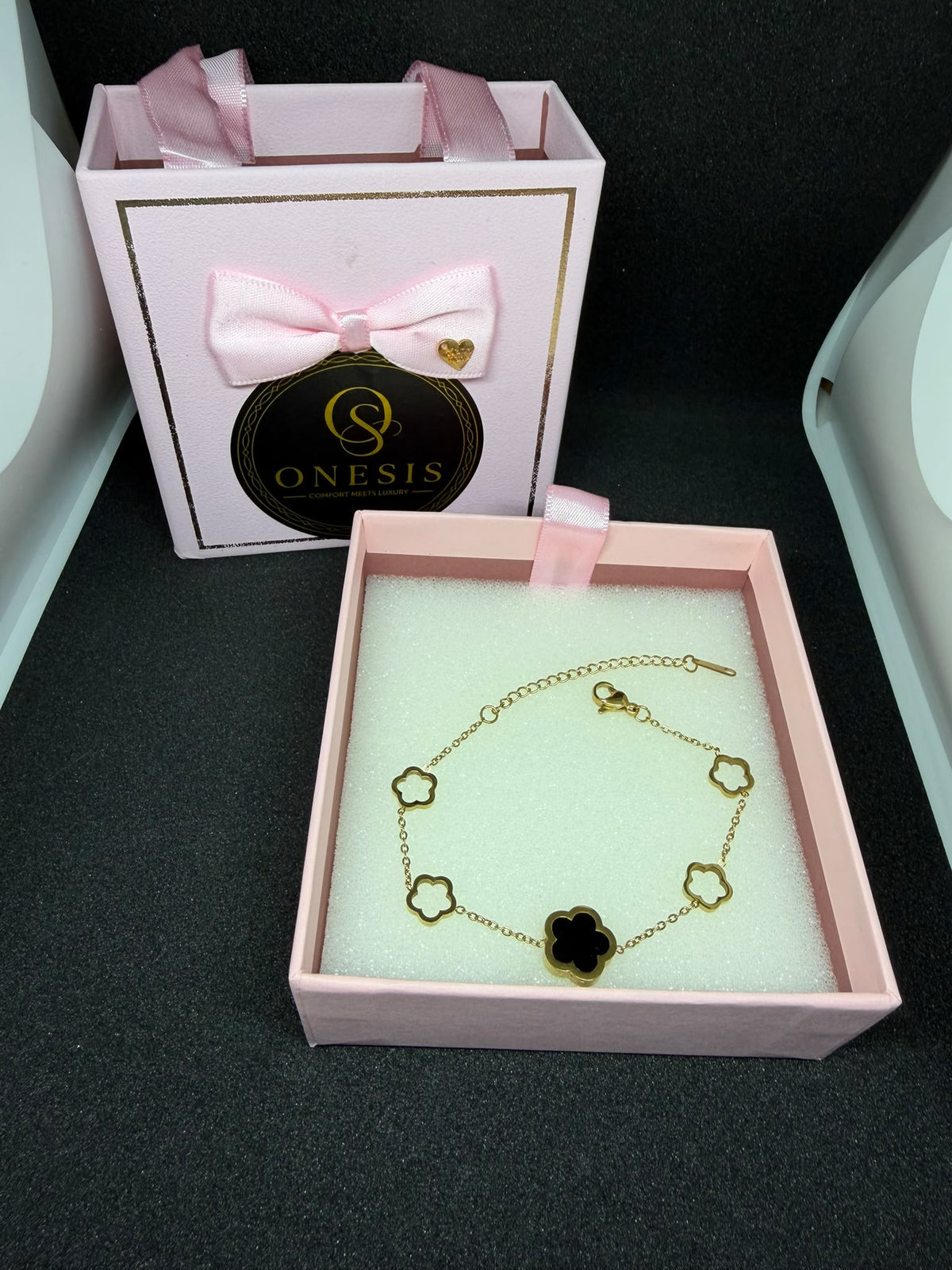 ✨ Brățară Reversibilă „Duo Clover” – Oțel Placat cu Aur 18K (Onix Negru / Sidef Alb)